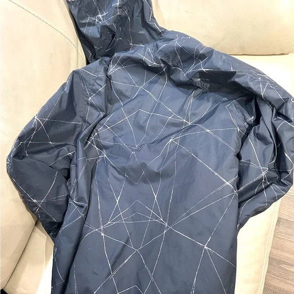 Bench Pullover lightweight jacket - Picture 2 of 6